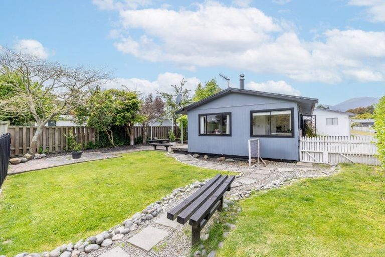 Photo of property in 99 Tamatea Road, Taupo, 3330