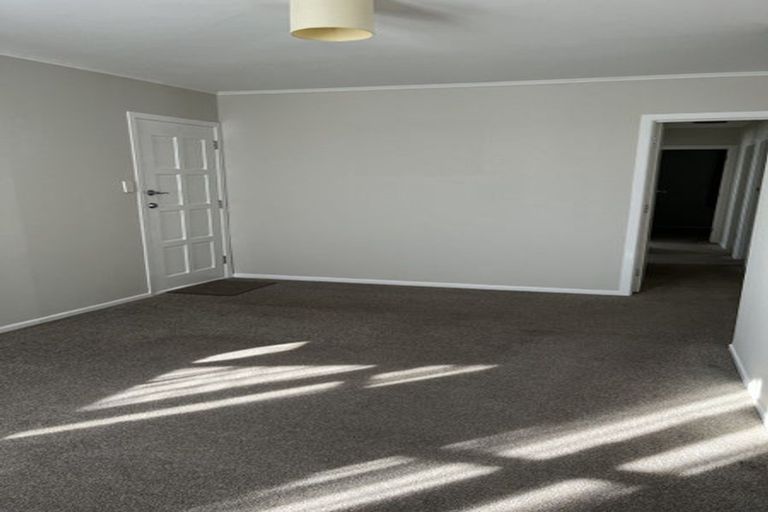 Photo of property in 18 Aronui Terrace, Kelston, Auckland, 0602