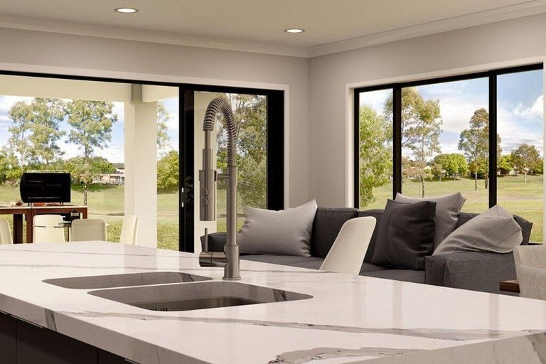 Photo of property in 6 Manaakitia Road, Karaka, 2124