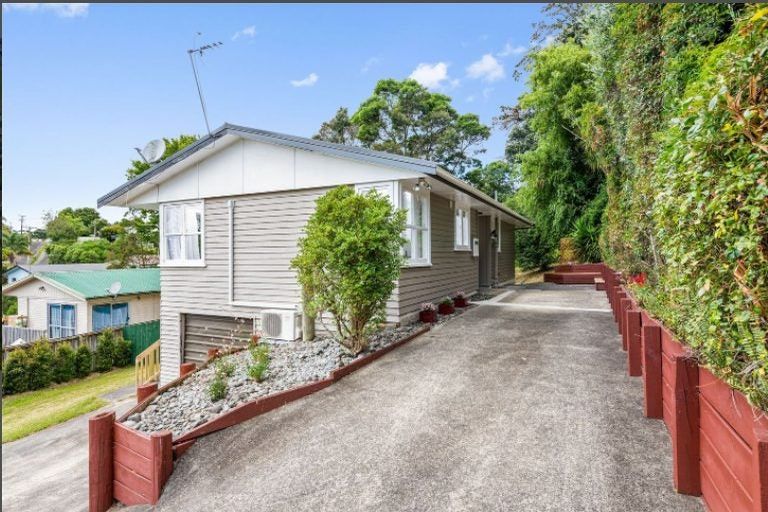 Photo of property in 18 Aronui Terrace, Kelston, Auckland, 0602