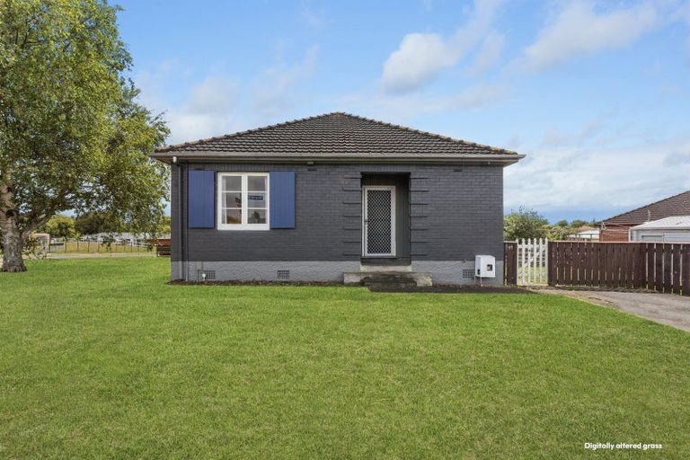 Photo of property in 97 Rangiora Avenue, Roslyn, Palmerston North, 4414