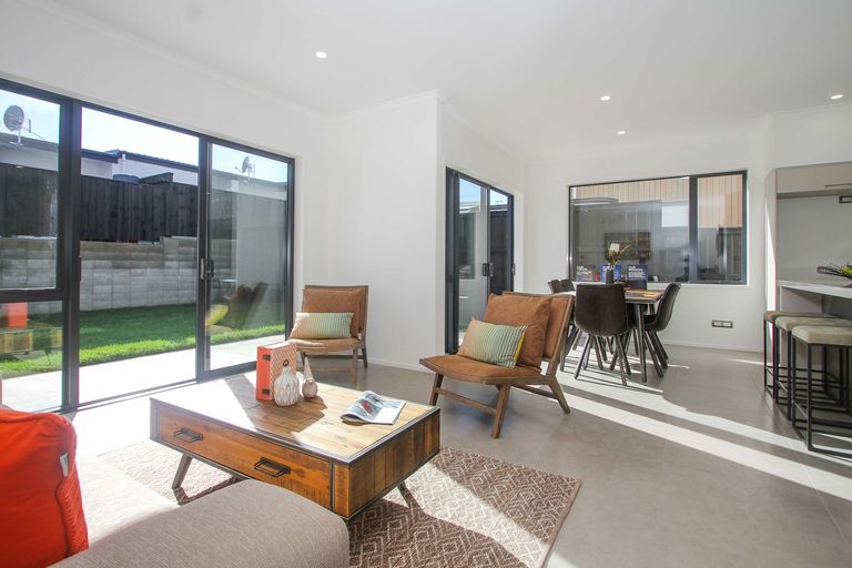 Photo of property in 26 Onekiritea Road, Hobsonville, Auckland, 0616