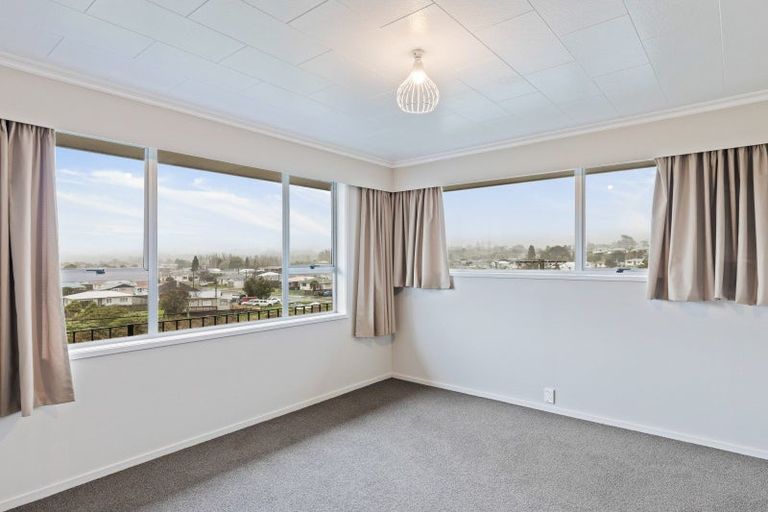 Photo of property in 61 Cracroft Street, Waitara, 4320