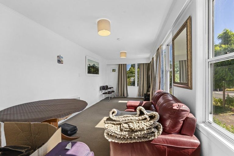 Photo of property in 28 Carrington Street, New Plymouth, 4310