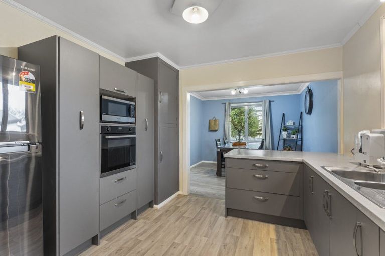 Photo of property in 1 Huia Street, Pahiatua, 4910