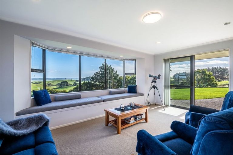 Photo of property in 16 Oyster Road West, Kaukapakapa, Warkworth, 0984