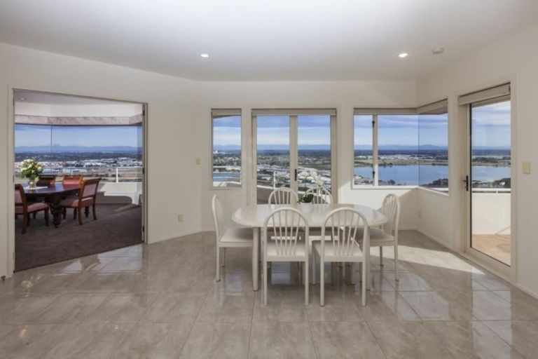 Photo of property in 126 Cannon Hill Crescent, Mount Pleasant, Christchurch, 8081