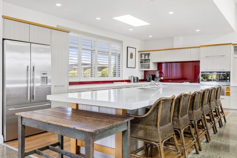 Photo of property in 8 Kuiwai Drive, Rainbow Point, Taupo, 3330