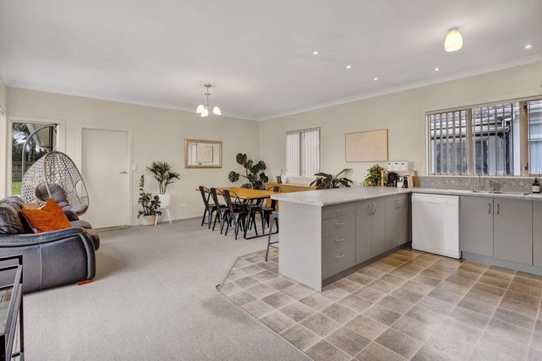 Photo of property in 247 Coronation Avenue, Welbourn, New Plymouth, 4310