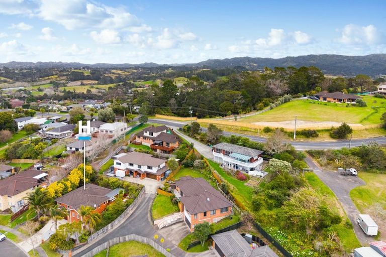 Photo of property in 54 Leafield Crescent, Henderson, Auckland, 0612