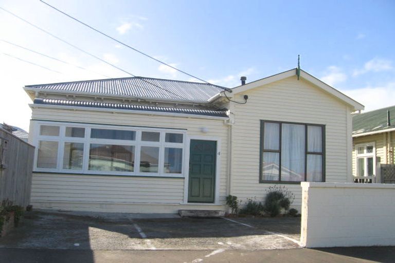 Photo of property in 4 Toru Street, Lyall Bay, Wellington, 6022