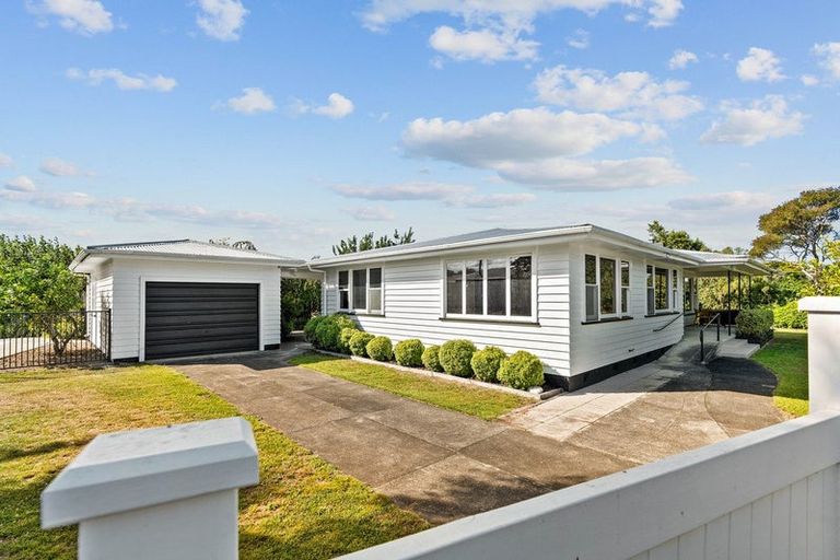 Photo of property in 12 Suez Street, Martinborough, 5711