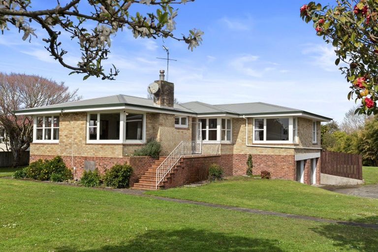 Photo of property in 89 Kitchener Road, Waiuku, 2123