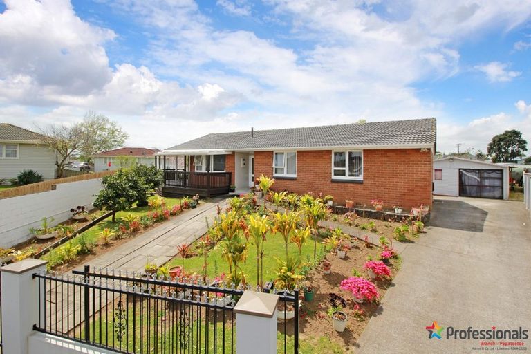 Photo of property in 10 Balnoon Place, Mangere East, Auckland, 2024