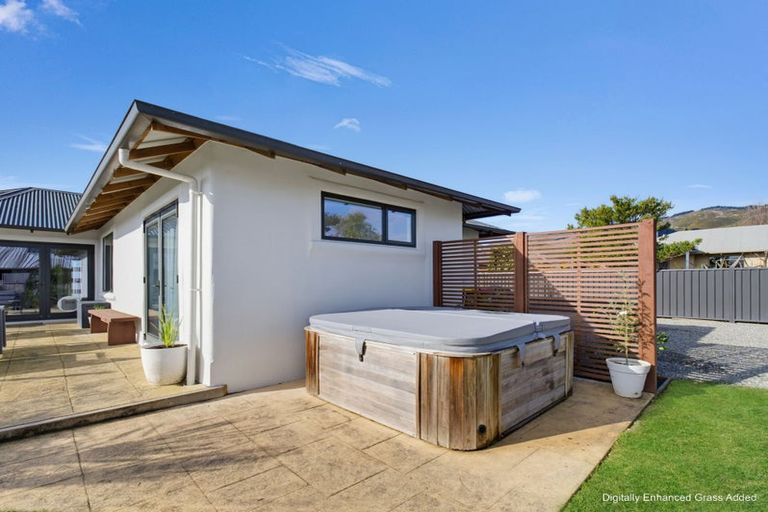 Photo of property in 16 Saint James Avenue, Richmond, 7020