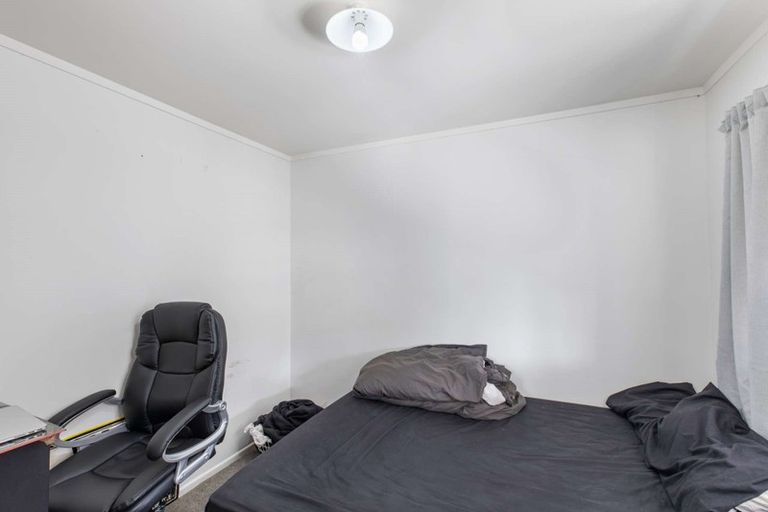 Photo of property in 8 Rollerson Street, Papakura, 2110