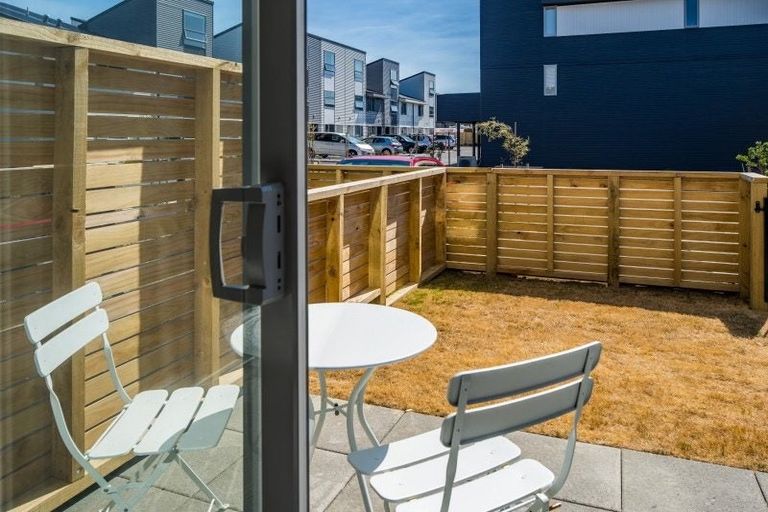 Photo of property in 2/36 Tacy Street, Kilbirnie, Wellington, 6022