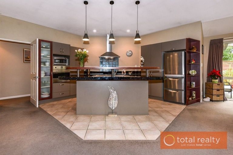 Photo of property in 92a Milns Road, Halswell, Christchurch, 8025