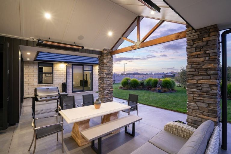 Photo of property in 86 Sunline Drive, Cambridge, 3432