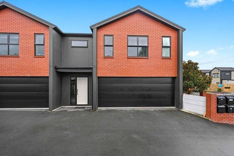 Photo of property in 1/3 Charlemont Street, Whitiora, Hamilton, 3200