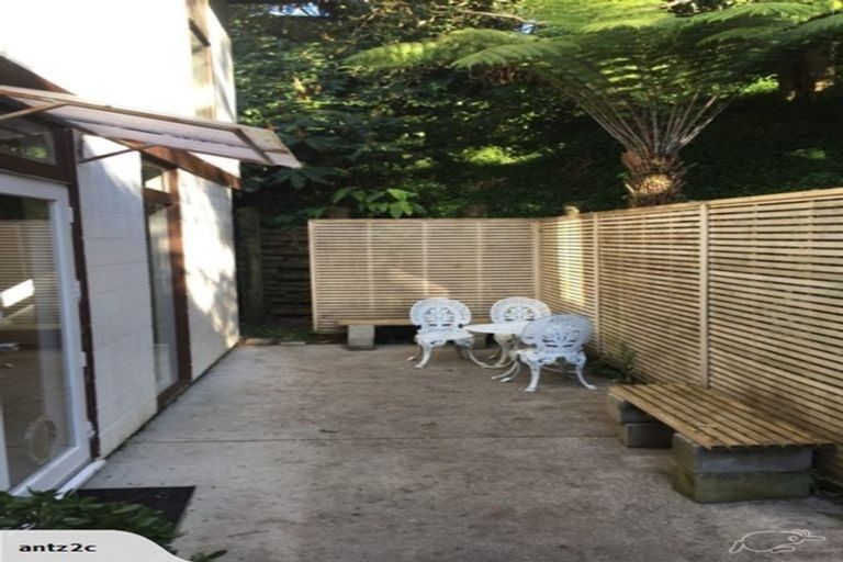 Photo of property in 32 James Street, Bayview, Auckland, 0629