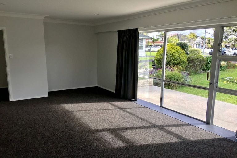 Photo of property in 23 Polandson Place, Opaheke, Papakura, 2113