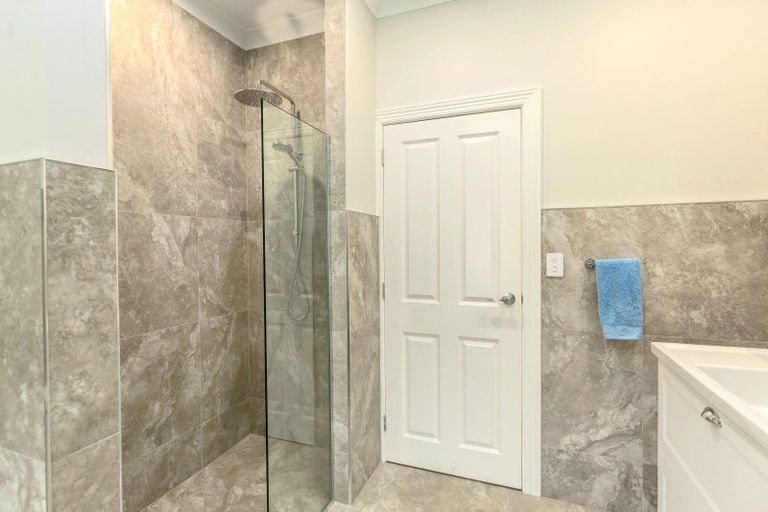 Photo of property in 104 Kuratawhiti Street, Greytown, 5794