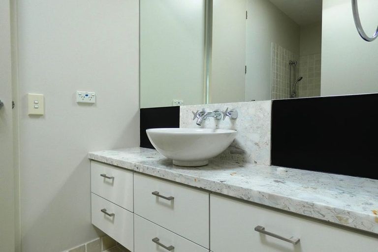 Photo of property in 12b Domain Drive, Parnell, Auckland, 1052