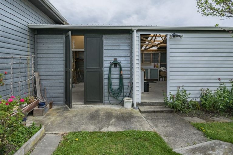 Photo of property in 22 Osborne Road, Amberley, 7410