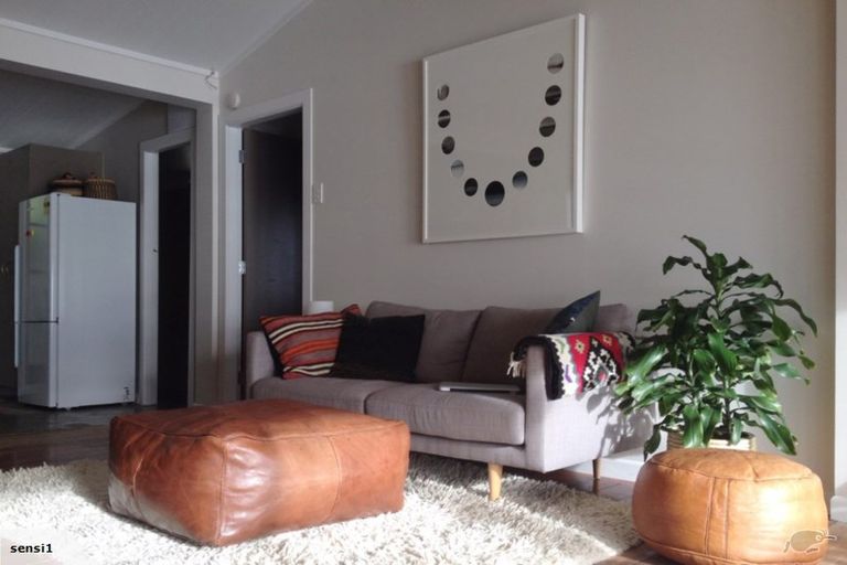 Photo of property in 16 The Parade, Paekakariki, 5034