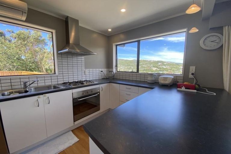 Photo of property in 34 Percy Dyett Drive, Karori, Wellington, 6012