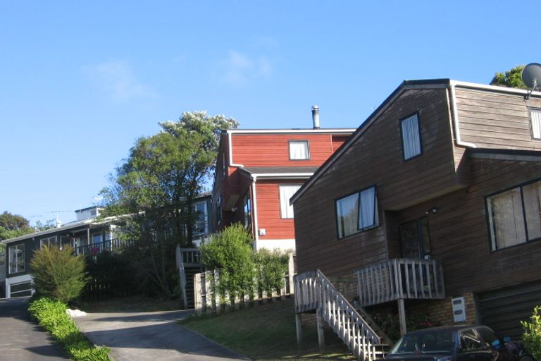 Photo of property in 2/100 Mountbatten Avenue, Hillcrest, Auckland, 0627