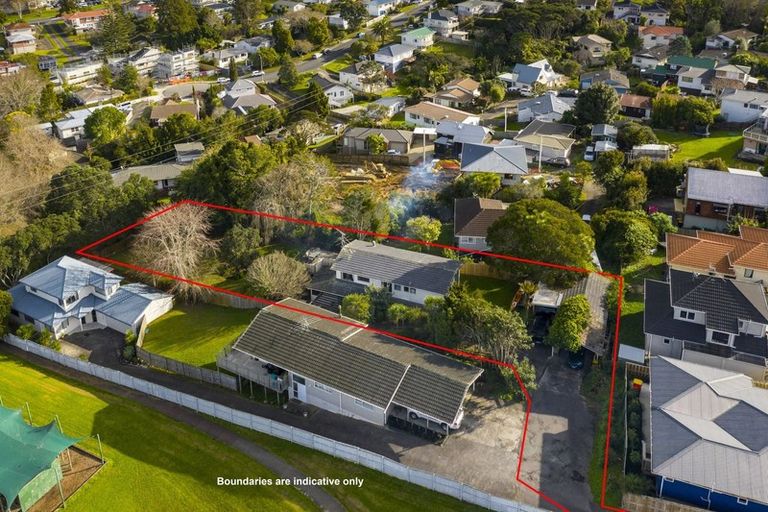 Photo of property in 81 Chivalry Road, Glenfield, Auckland, 0629