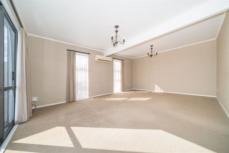 Photo of property in 9 Bruce Place, Highbury, Palmerston North, 4412