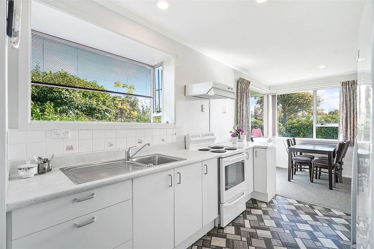 Photo of property in 2 Whelan Place, Hei Hei, Christchurch, 8042