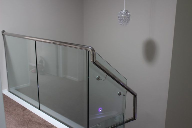 Photo of property in 18 Warbler Crescent, Papakura, 2110