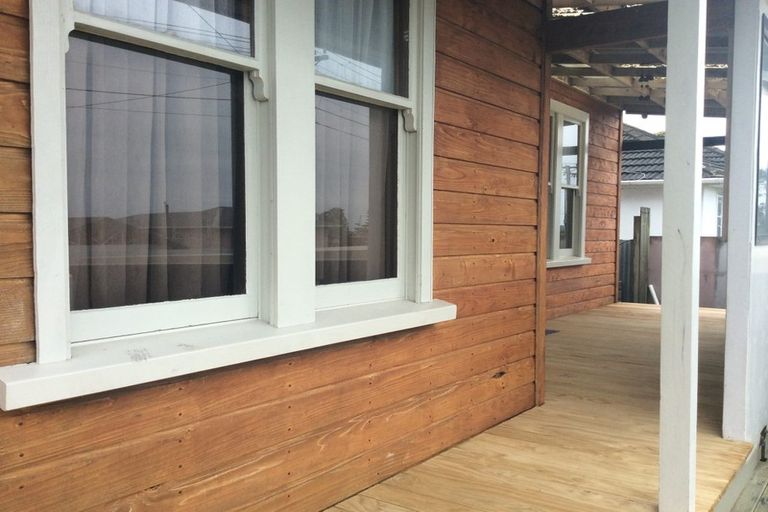 Photo of property in 23 Ruapehu Street, Castlecliff, Whanganui, 4501