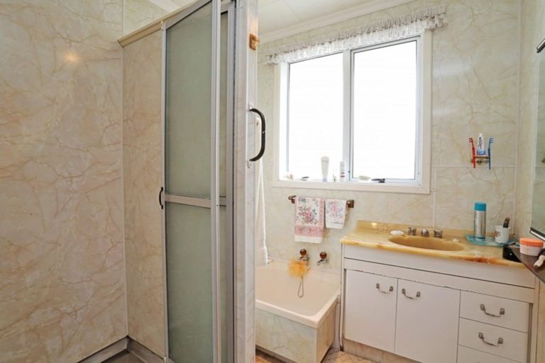 Photo of property in 112 Stobo Street, Grasmere, Invercargill, 9810