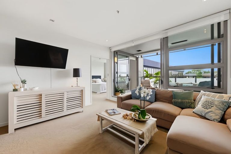 Photo of property in Maison Apartments, 108/16 Huron Street, Takapuna, Auckland, 0622