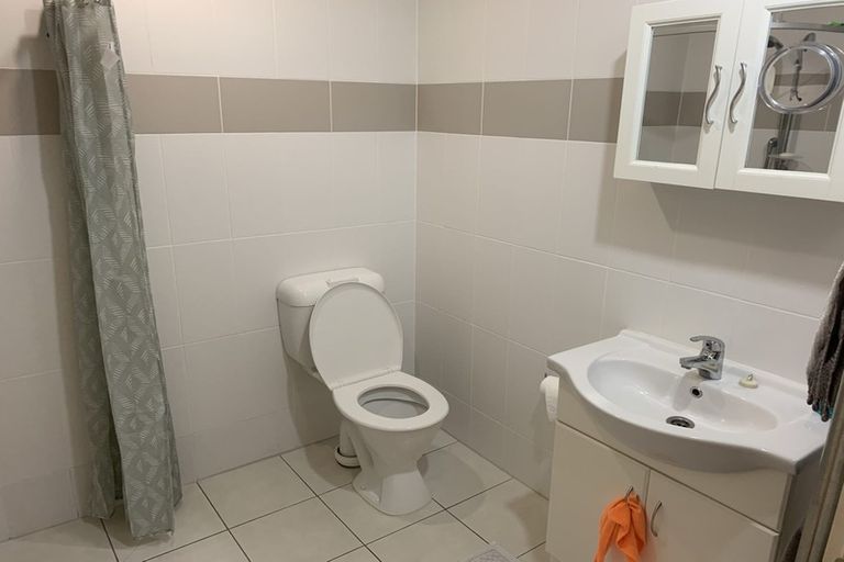 Photo of property in 1/16 Hart Road, Hauraki, Auckland, 0622