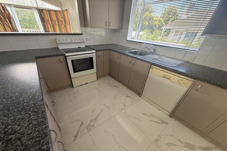 Photo of property in 34 Jillian Drive, Ranui, Auckland, 0612