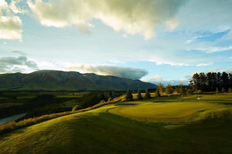 Photo of property in 623 Coleridge Road, Windwhistle, Hororata, 7572