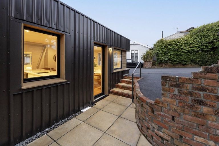 Photo of property in 8 Yale Road, Mount Cook, Wellington, 6021