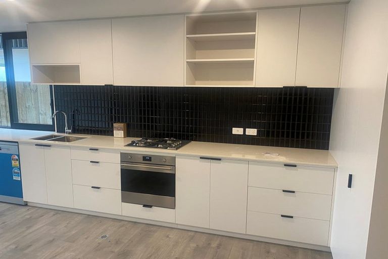 Photo of property in 19/6 Bushland Grove, Paparangi, Wellington, 6037