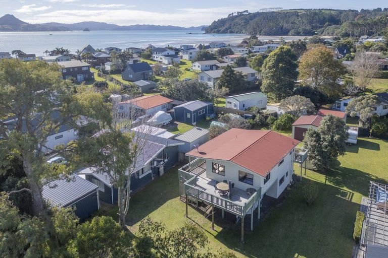 Photo of property in 20 Oyster Drive, Cooks Beach, Whitianga, 3591