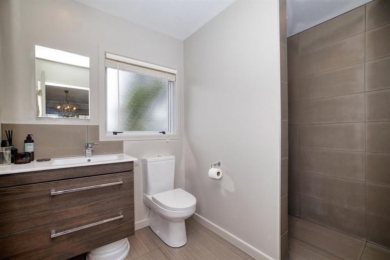 Photo of property in 61 Gorge Road, Maungaturoto, 0520