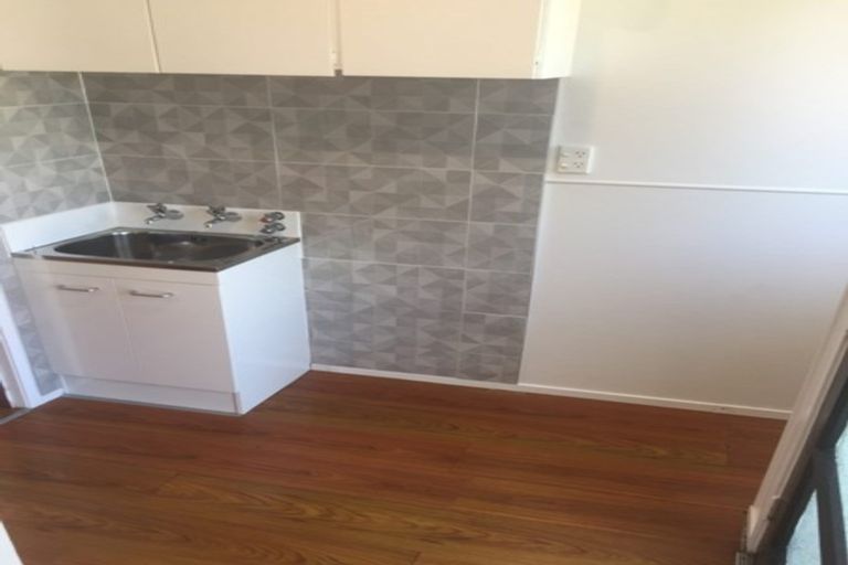 Photo of property in 2/26 Navigator Place, Papatoetoe, Auckland, 2025