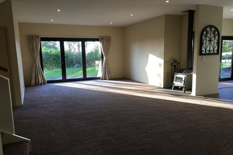 Photo of property in 206 Broomfields Road, Whitford, Howick, 2571