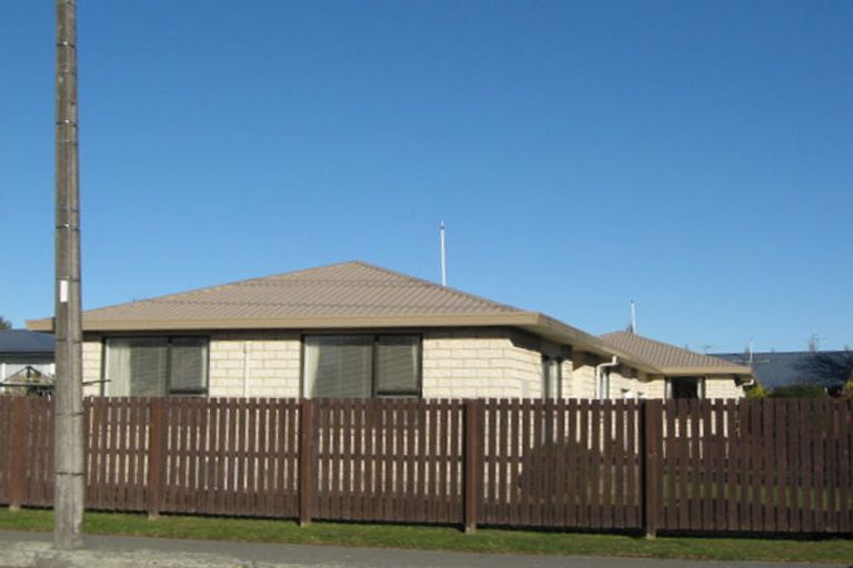 Photo of property in 1/27 Mortlake Street, Islington, Christchurch, 8042