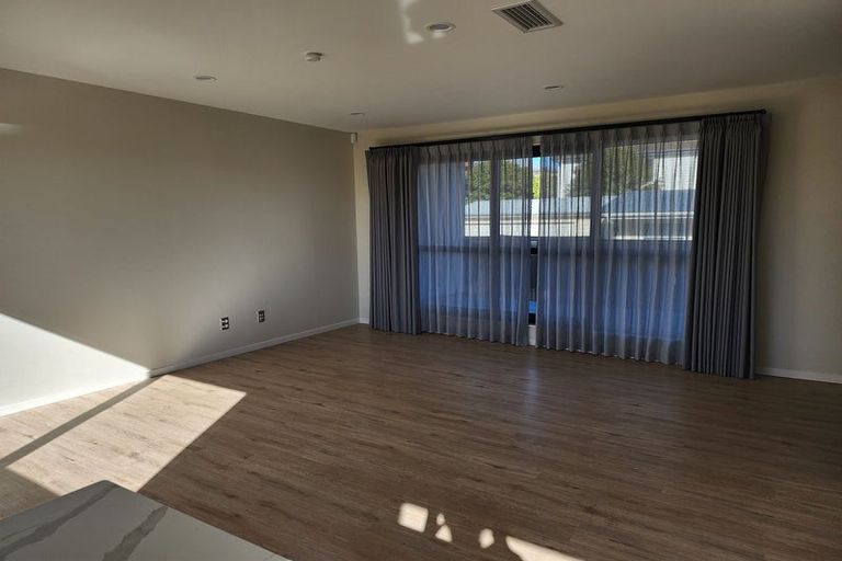 Photo of property in 46b Hart Road, Hauraki, Auckland, 0622